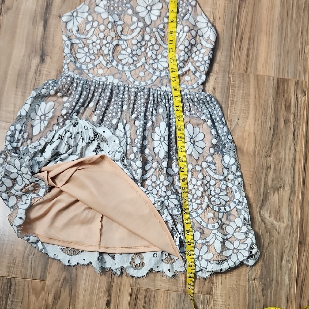 Jodi Kristopher Women's  Elegant Floral Lace Halter Dres Jrs 7 - Picture 12 of 13